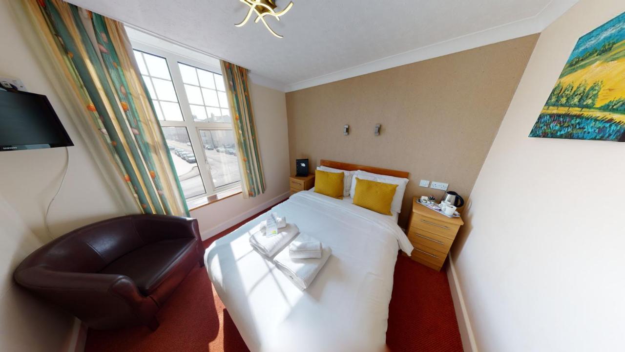 Marine Lodge Great Yarmouth Rum bild